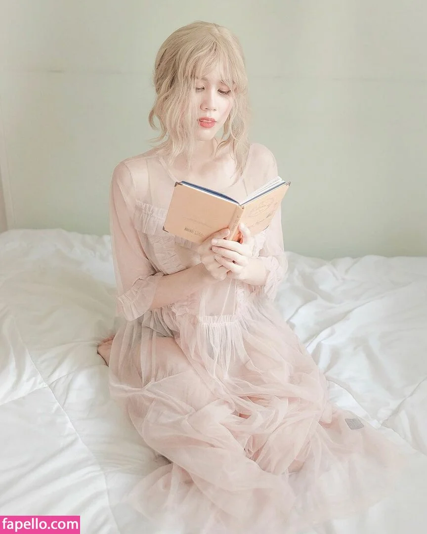 Kura Onee-san Onlyfans Photo Gallery 