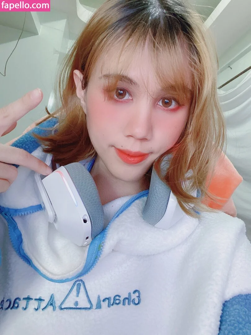 Kura Onee-san Onlyfans Photo Gallery 