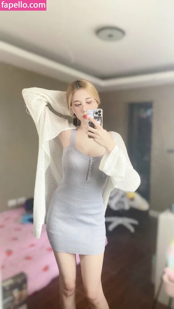 Kura Onee-san Onlyfans Photo Gallery 