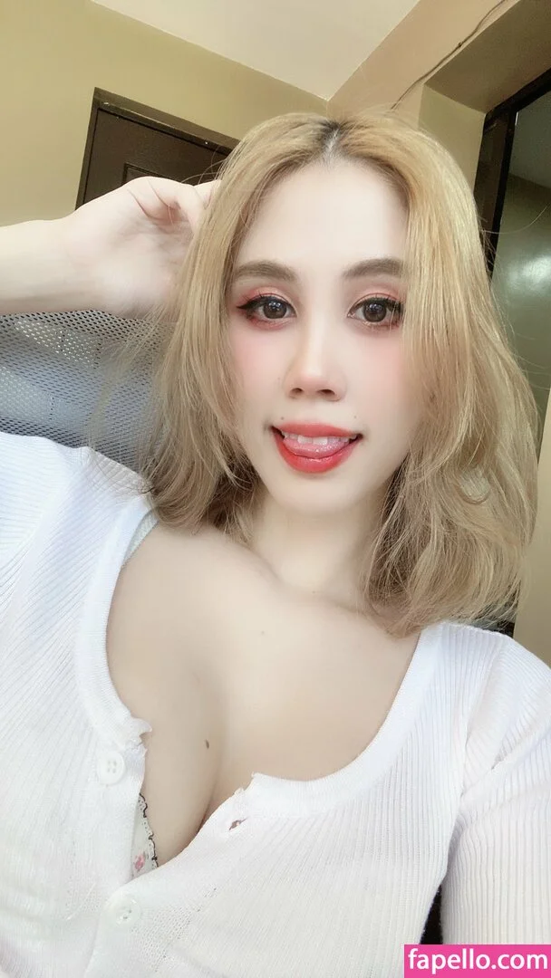 Kura Onee-san Onlyfans Photo Gallery 