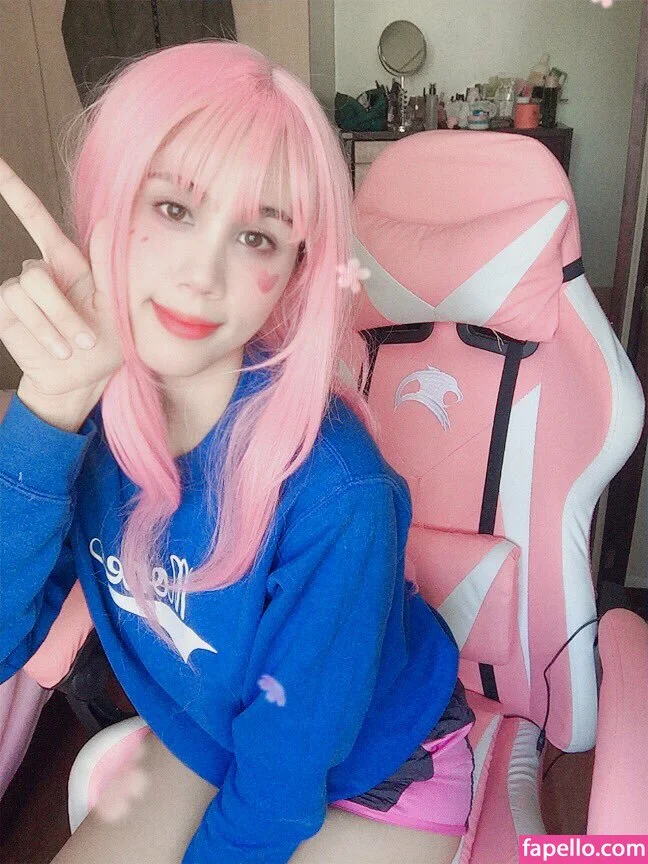 Kura Onee-san Onlyfans Photo Gallery 