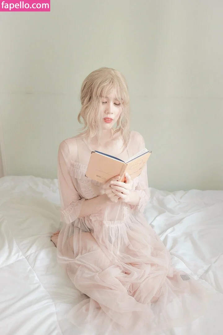 Kura Onee-san Onlyfans Photo Gallery 