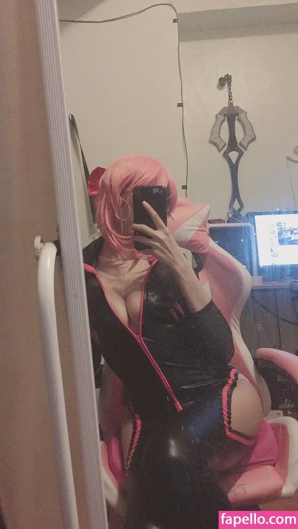 Kura Onee-san Onlyfans Photo Gallery 