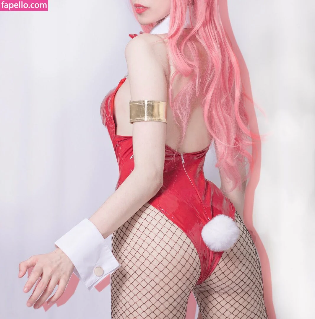 Kura Onee-san Onlyfans Photo Gallery 