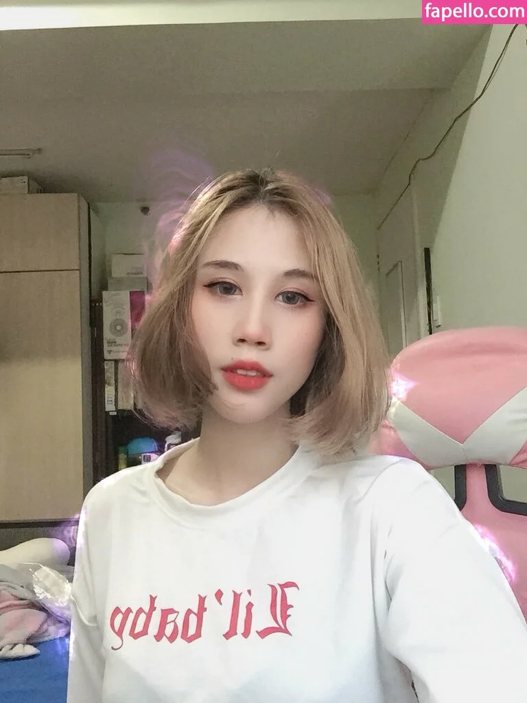 Kura Onee-san Onlyfans Photo Gallery 