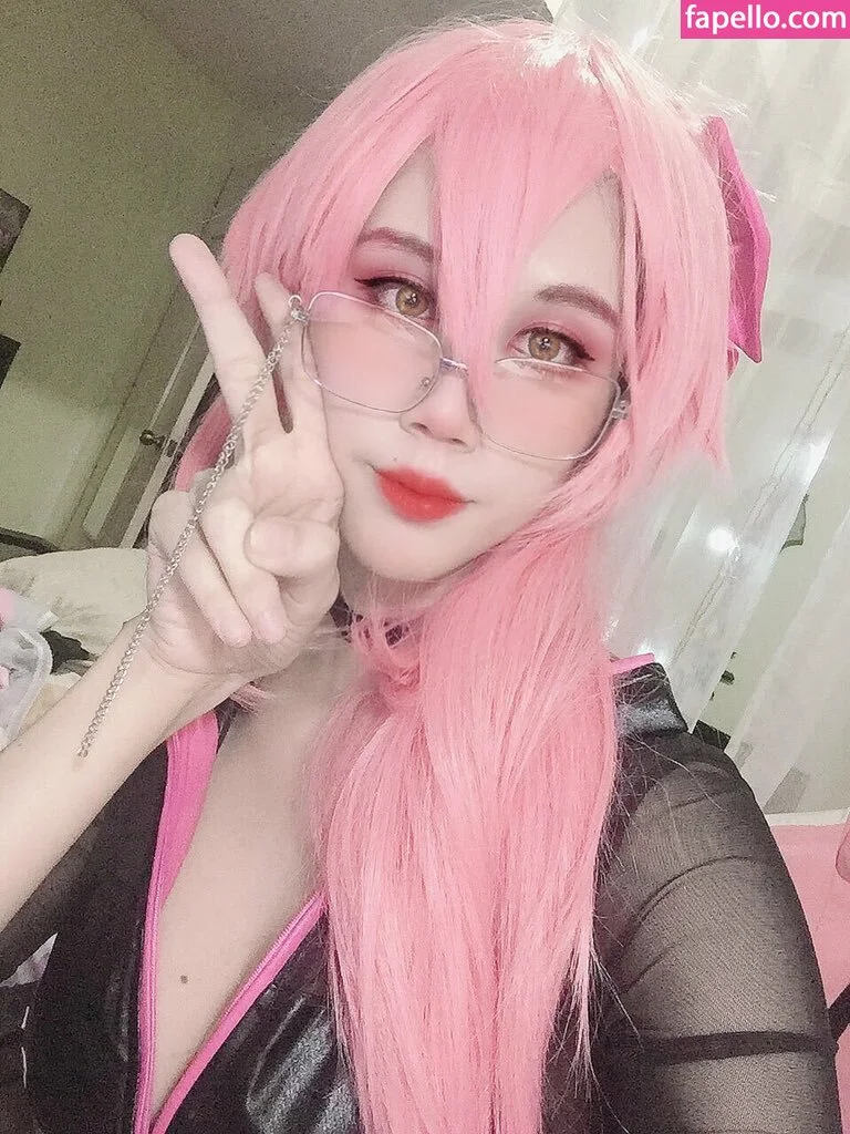 Kura Onee-san Onlyfans Photo Gallery 