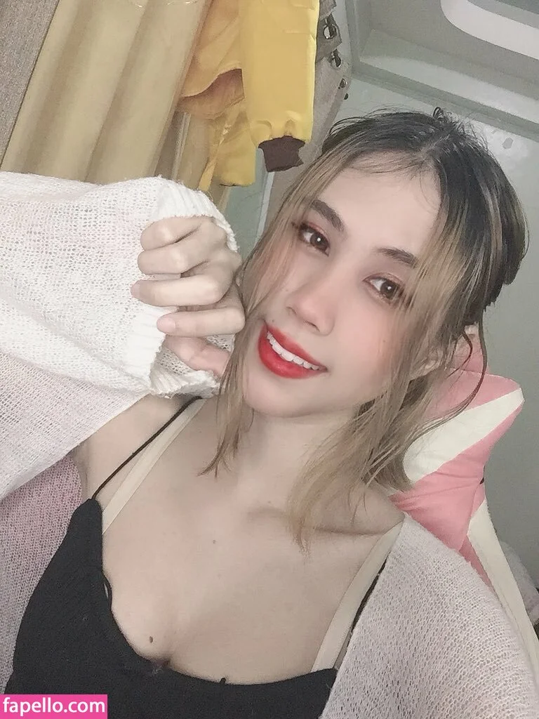 Kura Onee-san Onlyfans Photo Gallery 