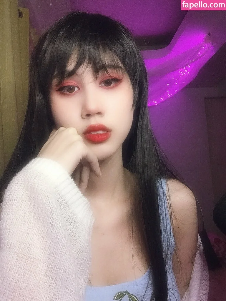 Kura Onee-san Onlyfans Photo Gallery 