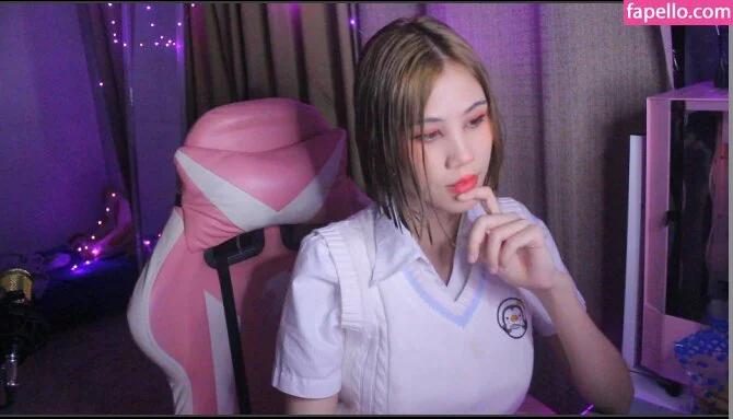 Kura Onee-san Onlyfans Photo Gallery 