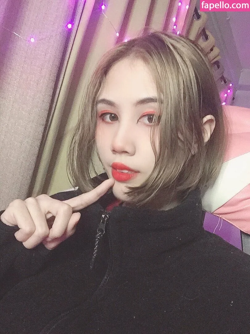 Kura Onee-san Onlyfans Photo Gallery 