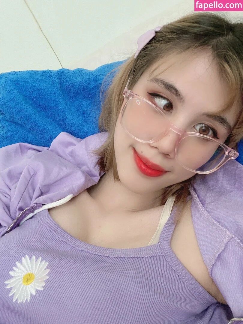 Kura Onee-san Onlyfans Photo Gallery 