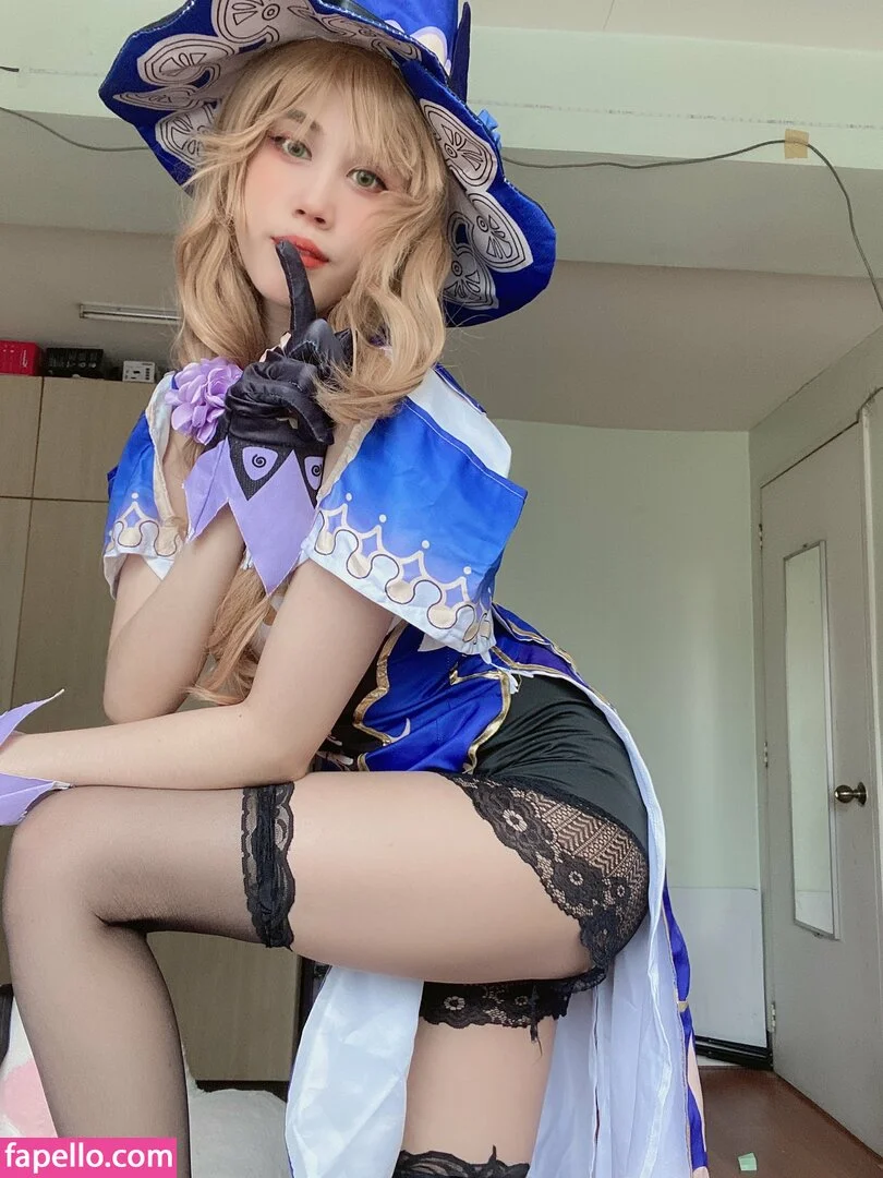 Kura Onee-san Onlyfans Photo Gallery 