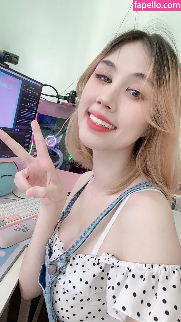 Kura Onee-san Onlyfans Photo Gallery 