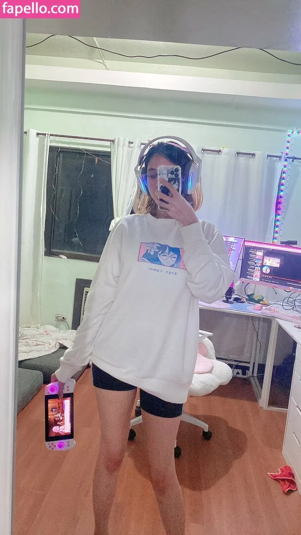 Kura Onee-san Onlyfans Photo Gallery 