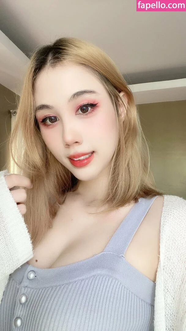 Kura Onee-san Onlyfans Photo Gallery 