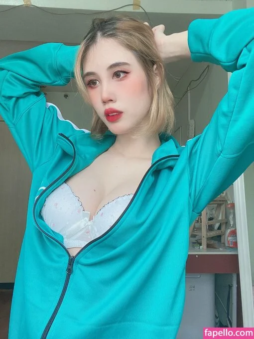 Kura Onee-san Onlyfans Photo Gallery 