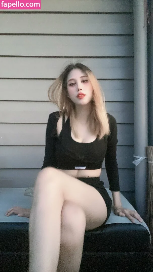 Kura Onee-san Onlyfans Photo Gallery 