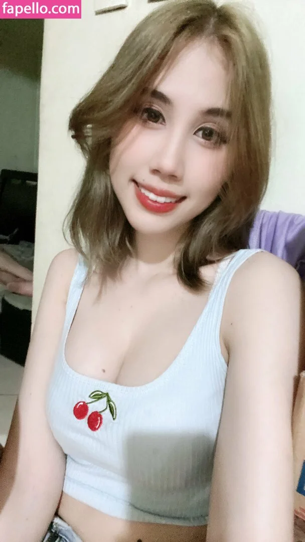 Kura Onee-san Onlyfans Photo Gallery 