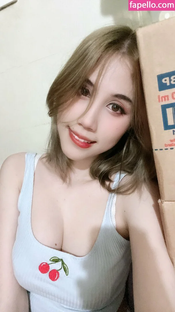 Kura Onee-san Onlyfans Photo Gallery 