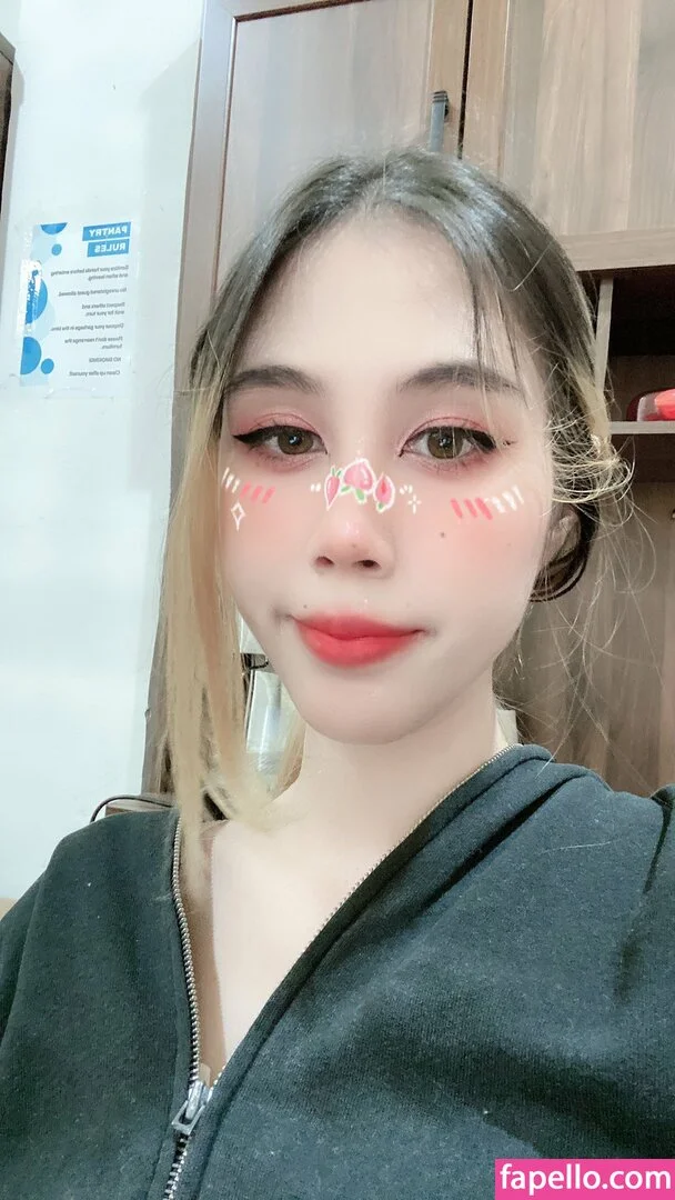 Kura Onee-san Onlyfans Photo Gallery 