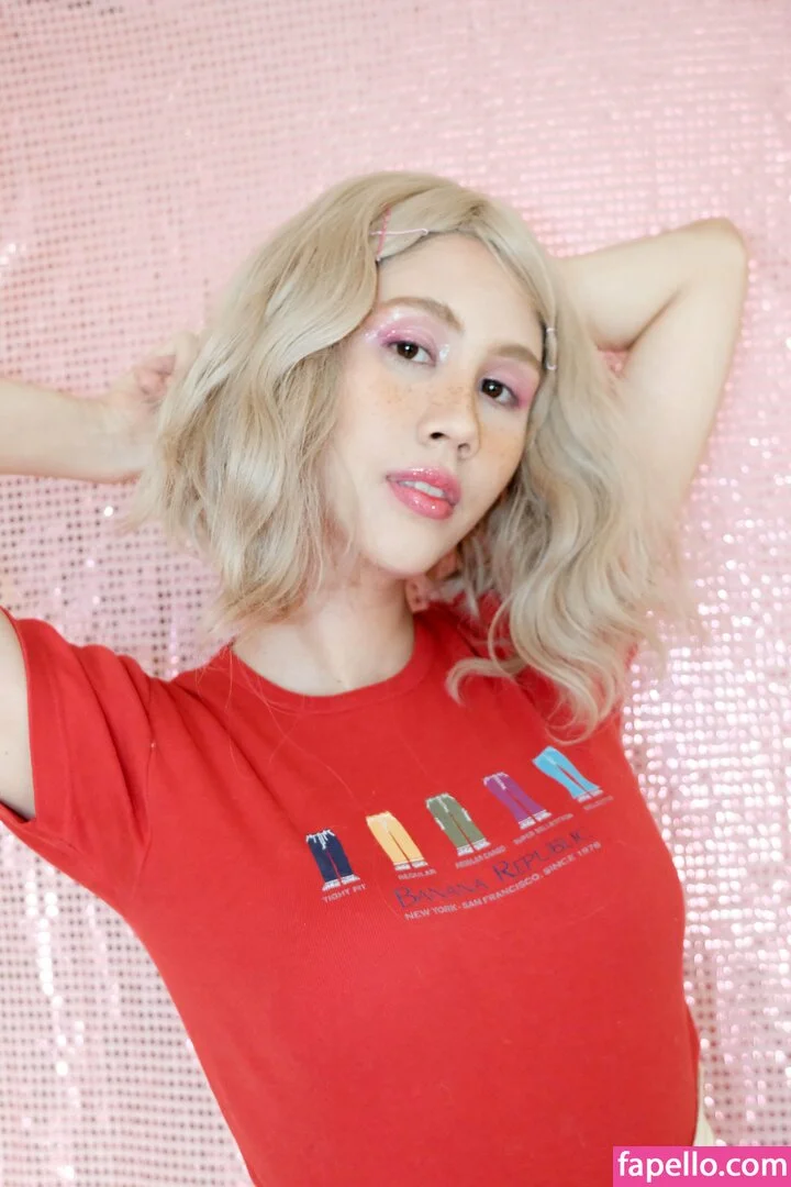 Kura Onee-san Onlyfans Photo Gallery 