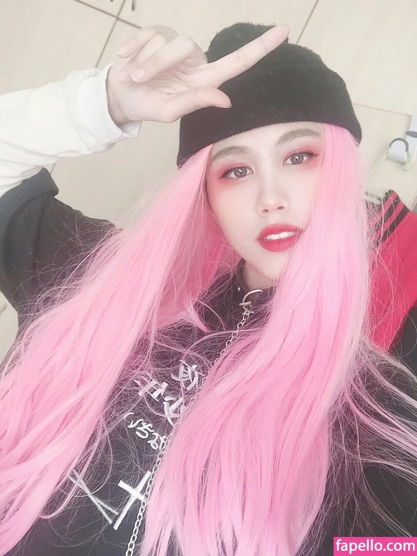 Kura Onee-san Onlyfans Photo Gallery 