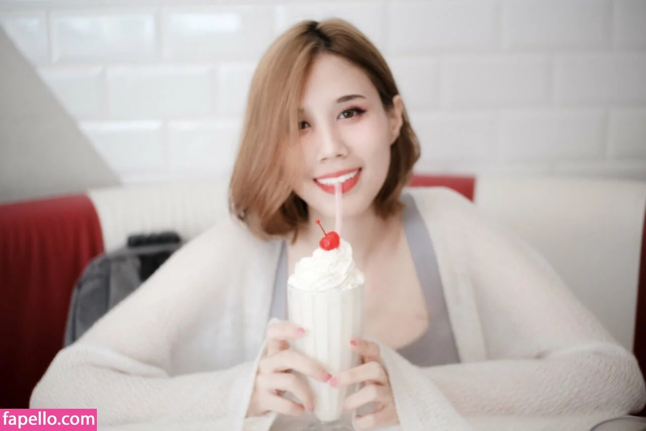 Kura Onee-san Onlyfans Photo Gallery 