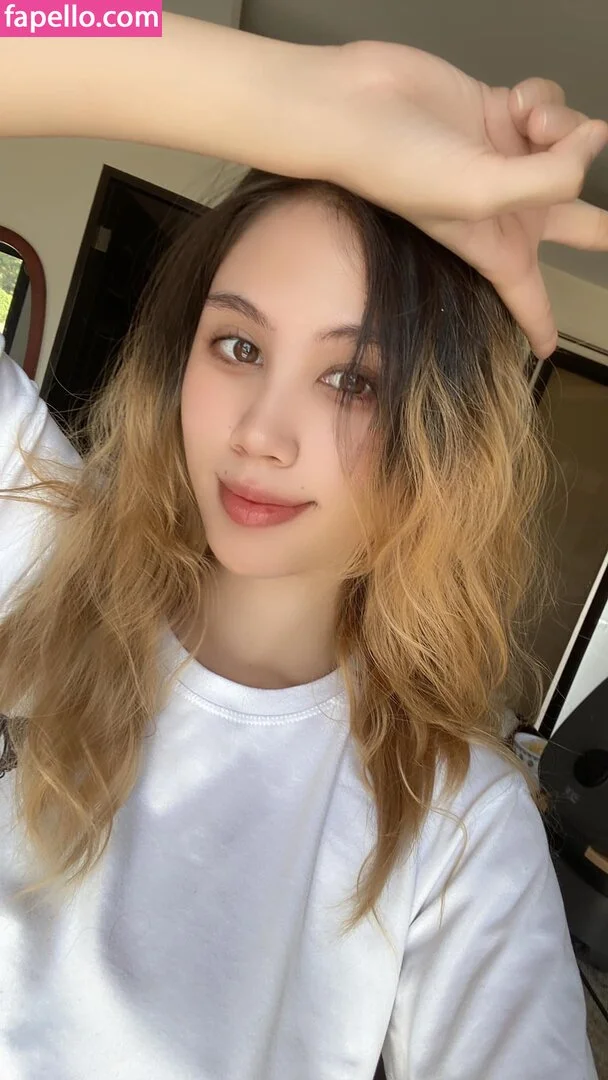 Kura Onee-san Onlyfans Photo Gallery 