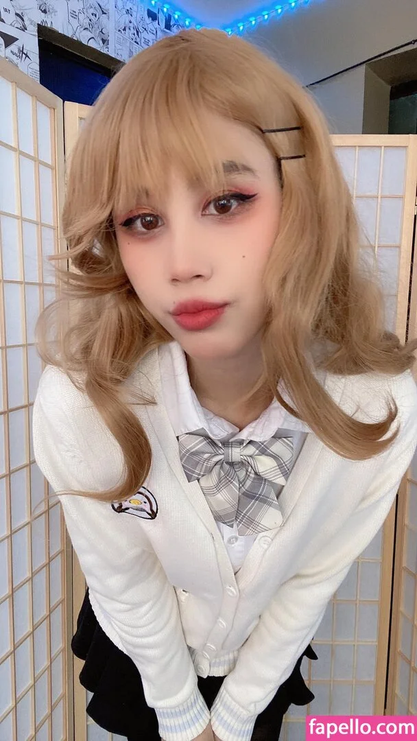 Kura Onee-san Onlyfans Photo Gallery 