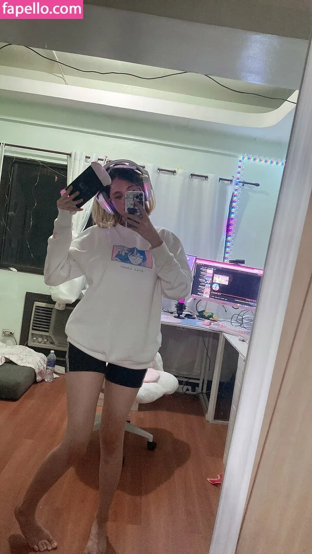 Kura Onee-san Onlyfans Photo Gallery 