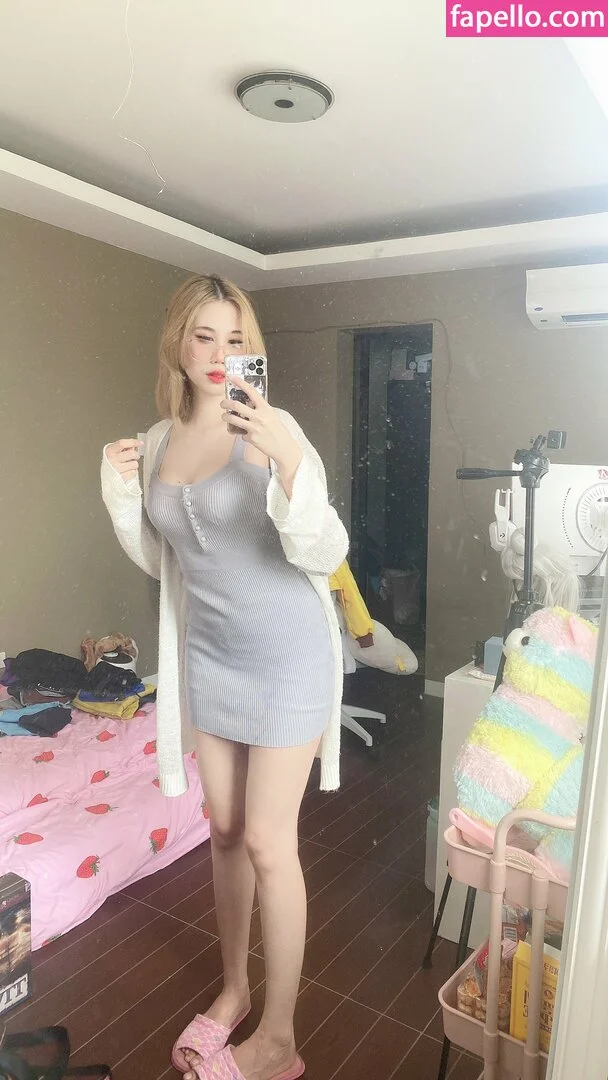 Kura Onee-san Onlyfans Photo Gallery 