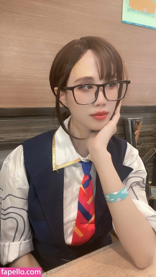 Kura Onee-san Onlyfans Photo Gallery 