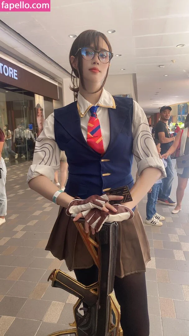 Kura Onee-san Onlyfans Photo Gallery 