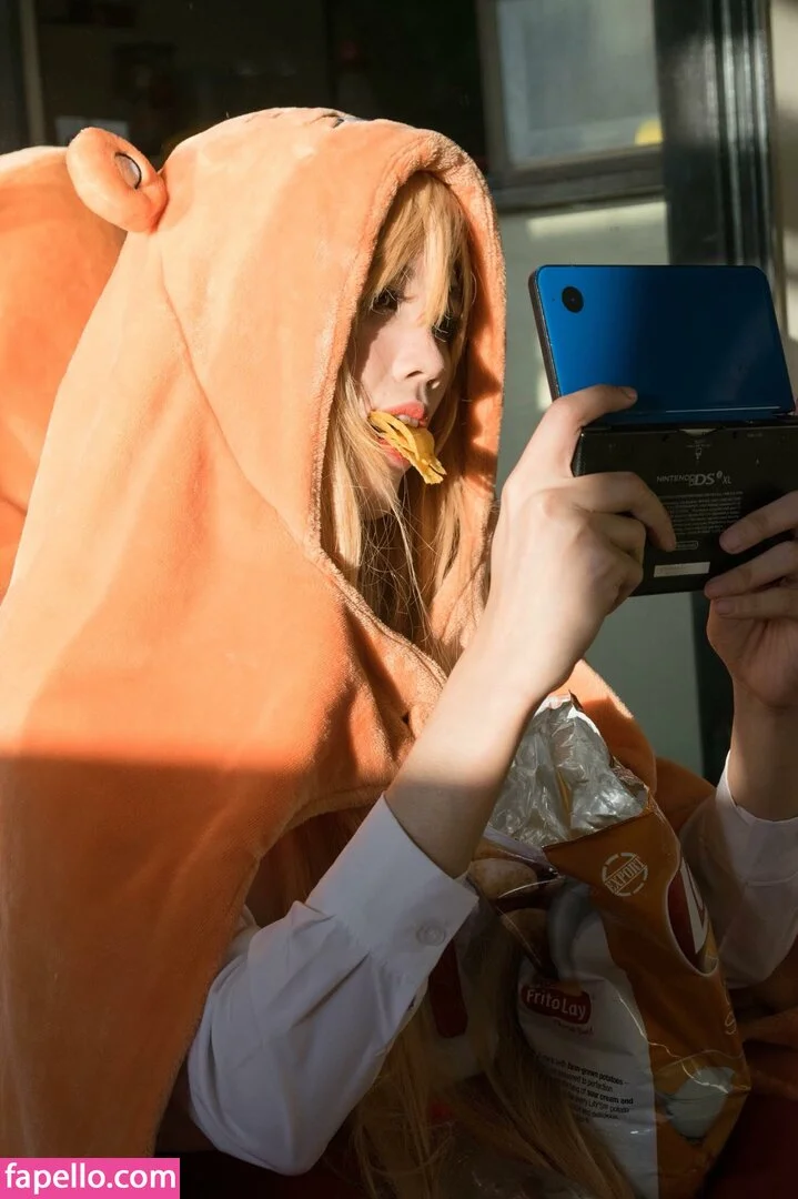 Kura Onee-san Onlyfans Photo Gallery 