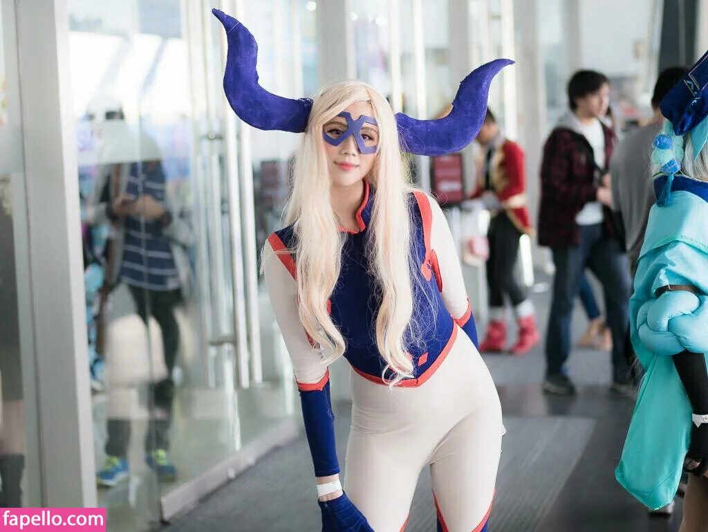 Kura Onee-san Onlyfans Photo Gallery 