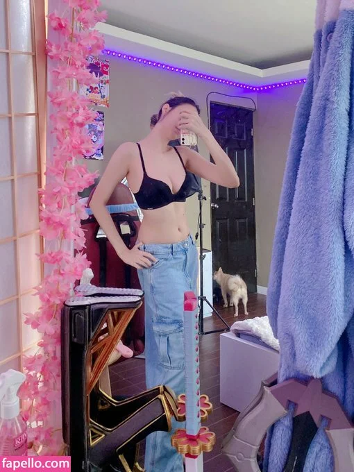 Kura Onee-san Onlyfans Photo Gallery 