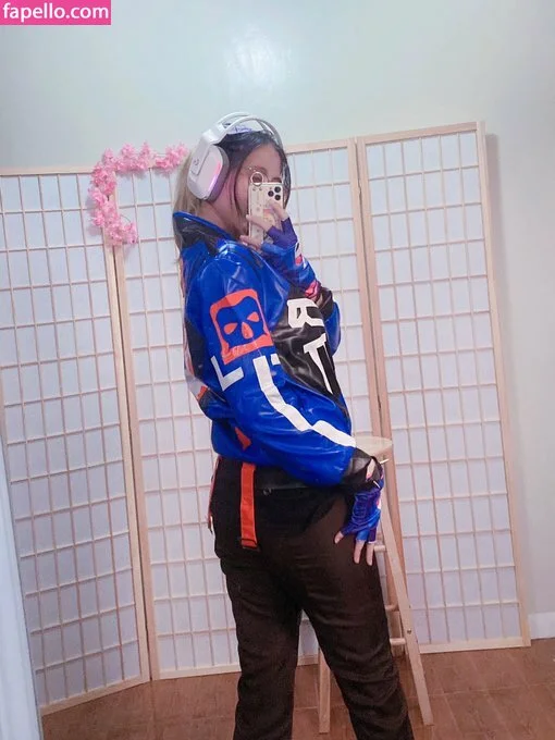 Kura Onee-san Onlyfans Photo Gallery 