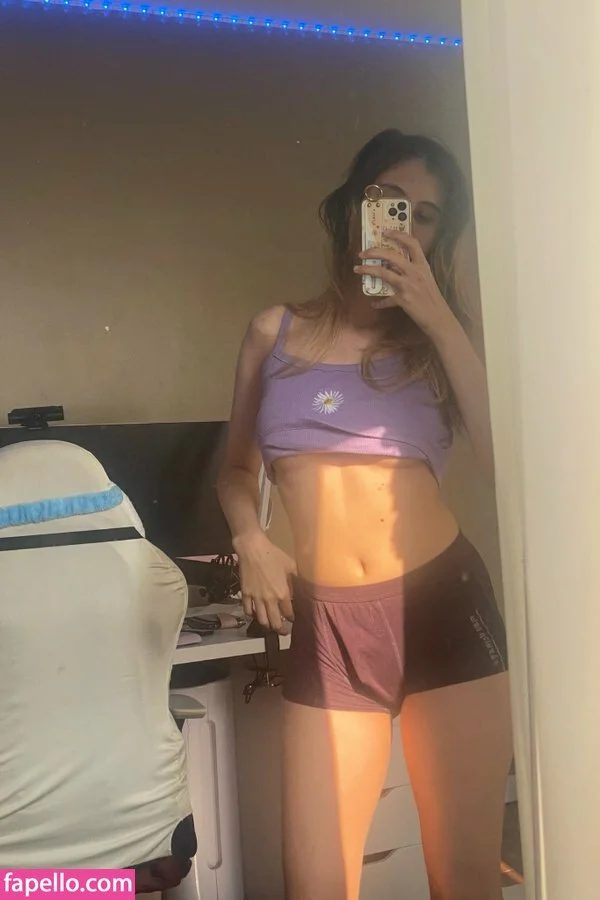 Kura Onee-san Onlyfans Photo Gallery 