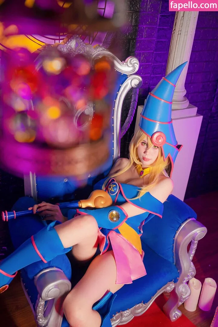 Kura Onee-san Onlyfans Photo Gallery 