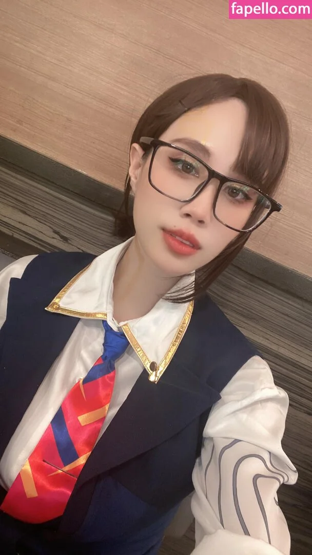 Kura Onee-san Onlyfans Photo Gallery 