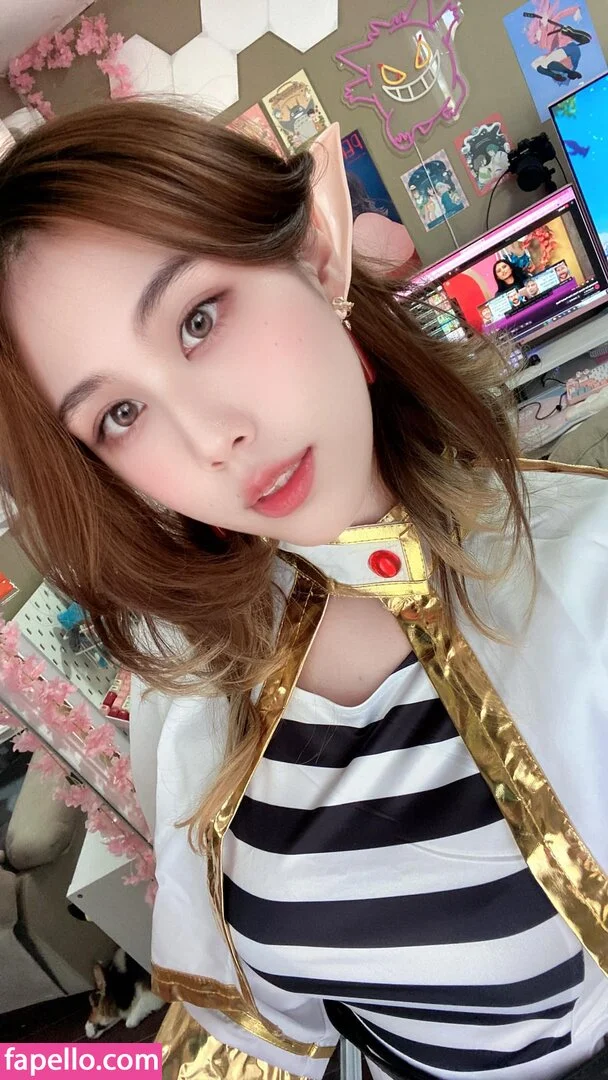 Kura Onee-san Onlyfans Photo Gallery 