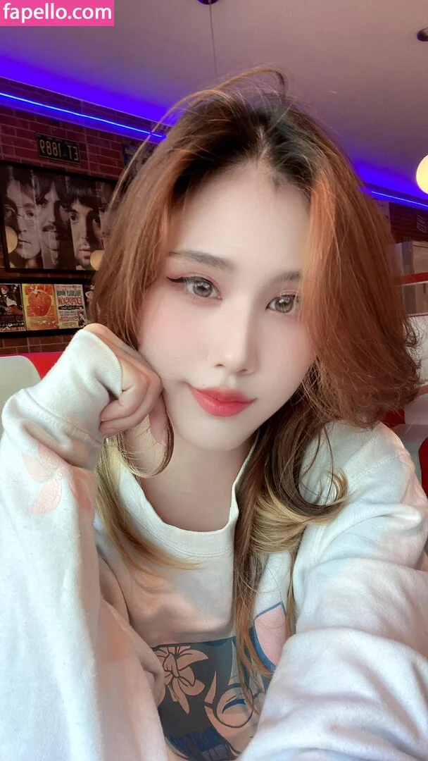 Kura Onee-san Onlyfans Photo Gallery 