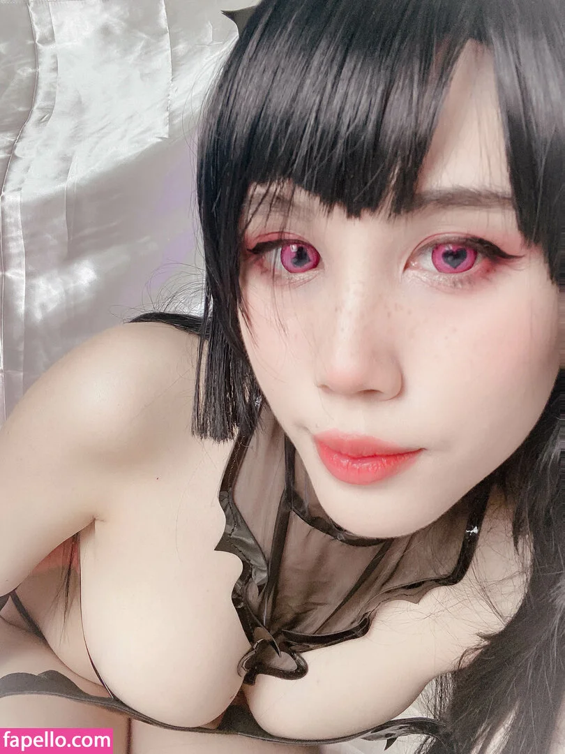 Kura Onee-san Onlyfans Photo Gallery 