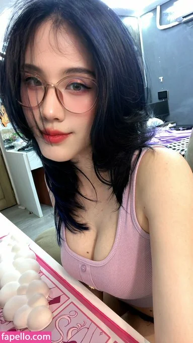 Kura Onee-san Onlyfans Photo Gallery 