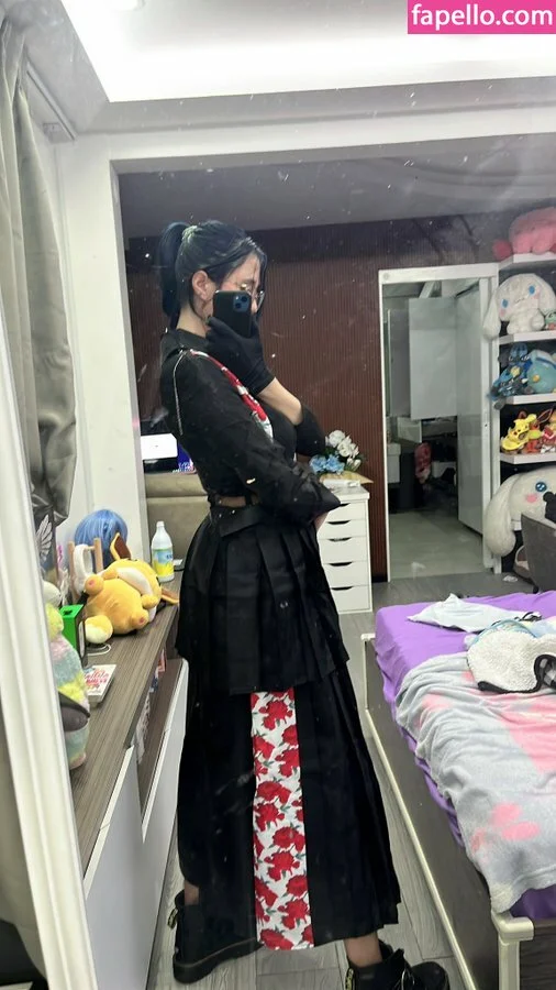 Kura Onee-san Onlyfans Photo Gallery 