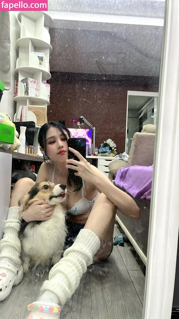 Kura Onee-san Onlyfans Photo Gallery 