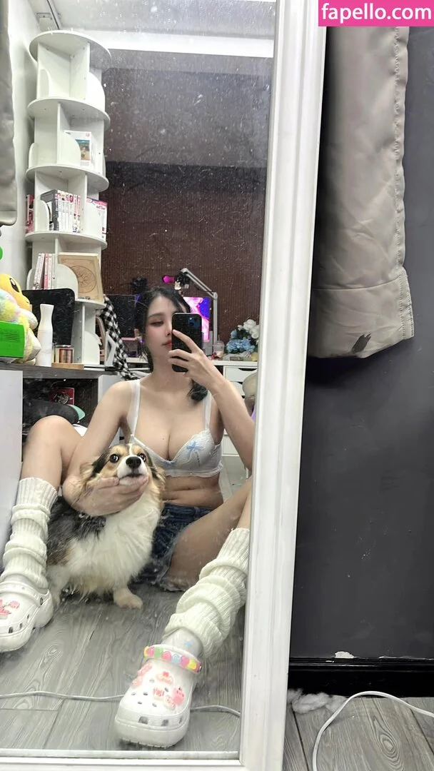 Kura Onee-san Onlyfans Photo Gallery 