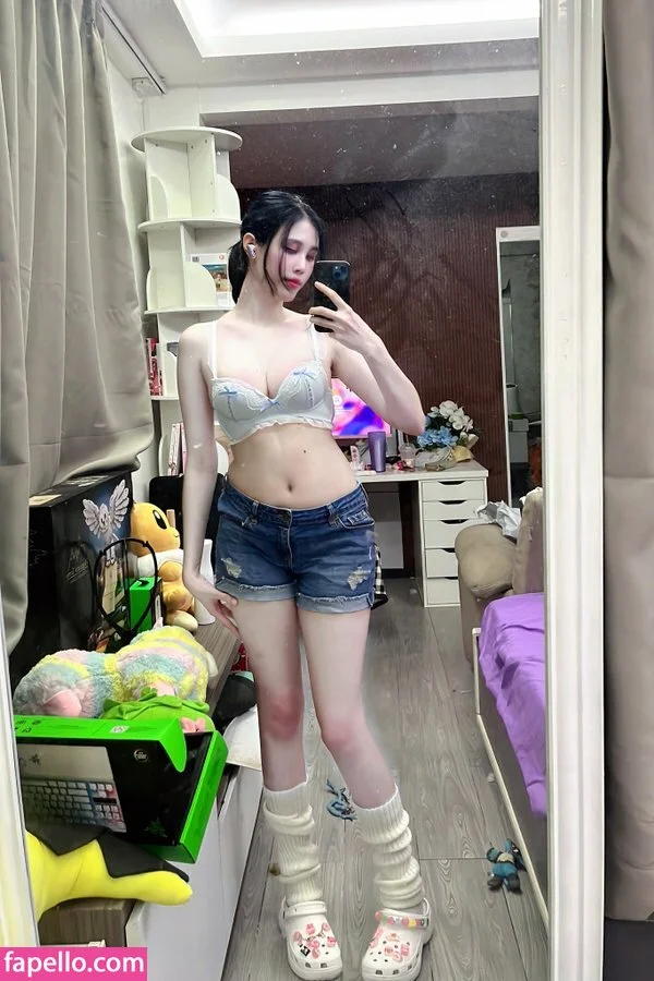 Kura Onee-san Onlyfans Photo Gallery 