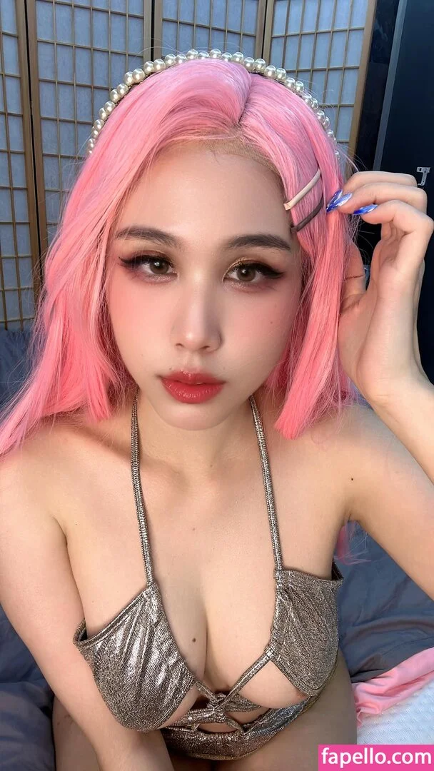 Kura Onee-san Onlyfans Photo Gallery 