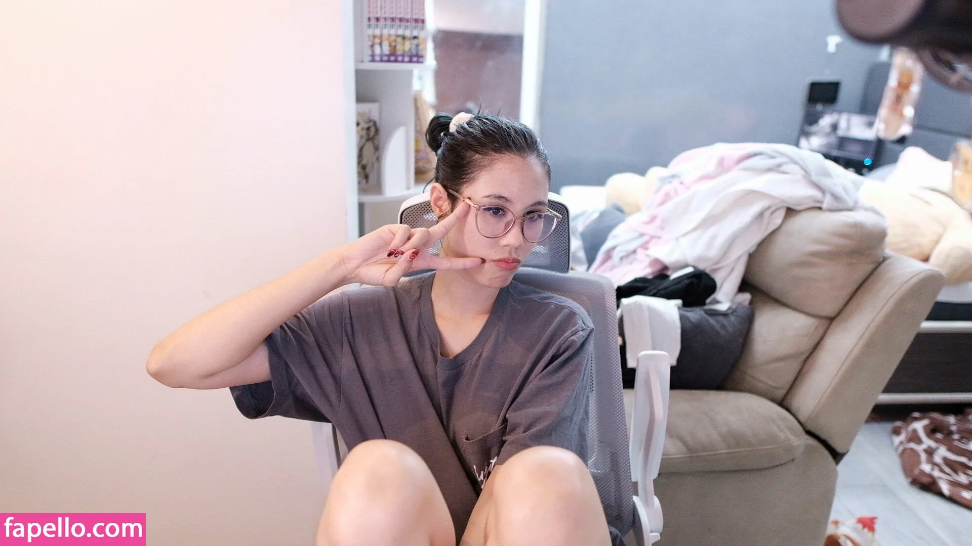 Kura Onee-san Onlyfans Photo Gallery 